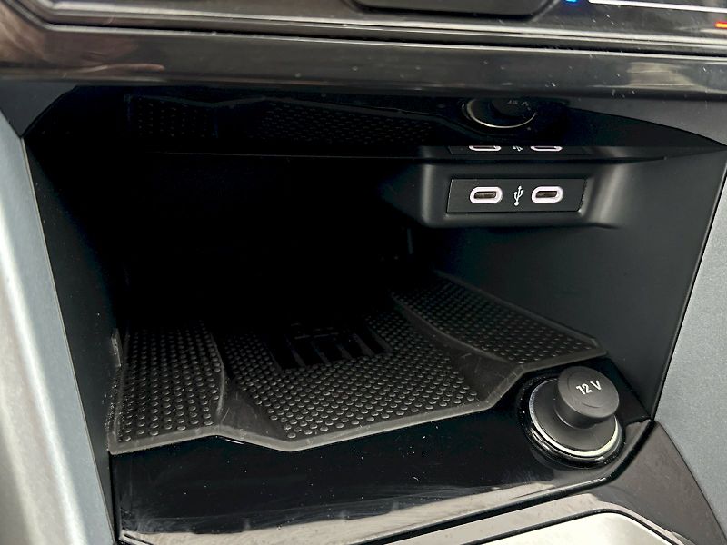 Volkswagen T-Roc (2025) Life GOAL 1.0 TSI 85kW - fotka 20 z 27