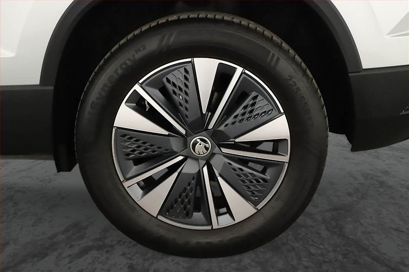 Škoda Karoq (2024) 2.0 TDI, Drive, FullLed - fotka 12 z 16