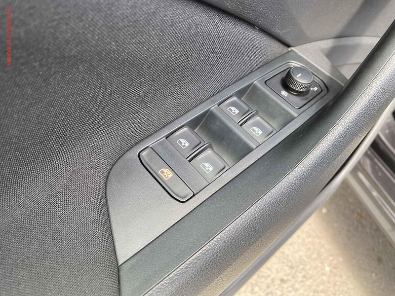 Škoda Kamiq (2023) 1.5 TSi, Ambition, LED - fotka 13 z 17