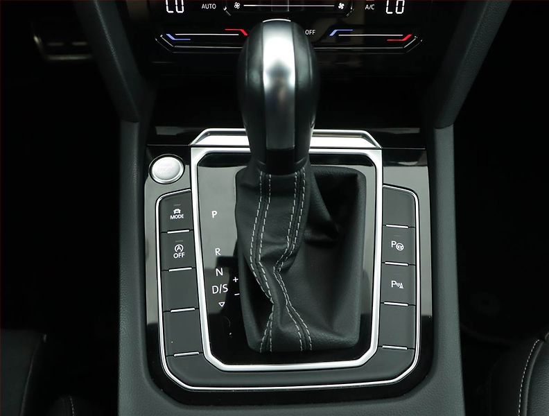 Volkswagen Arteon (2023) 2.0 TDI - fotka 13 z 19