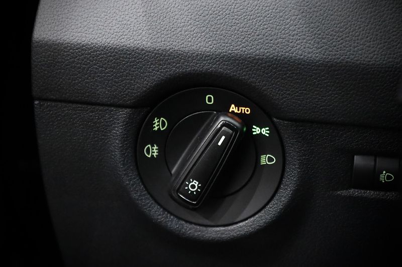 Škoda Octavia 3 Combi 1.4 TSI 110 kW - fotka 24 z 27