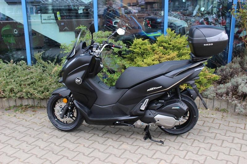 QJ Motor (2026) MTX 125 + kufr zdarma SKLADEM - fotka 8 z 9