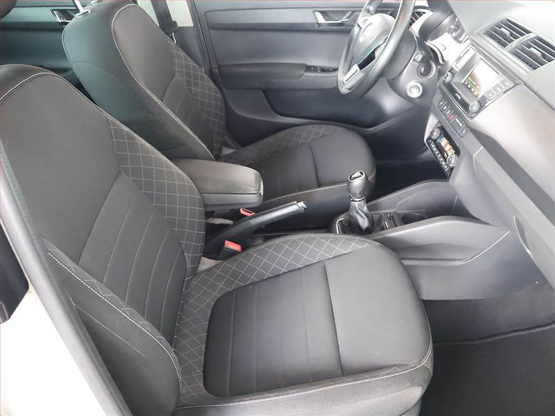 Škoda Fabia (2016) 1.2 TSI, Tempomat - fotka 9 z 19