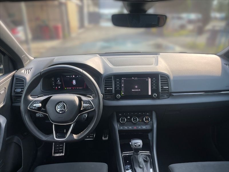 Škoda Karoq 2,0 TSI Sportline 4x4 DSG - fotka 9 z 11