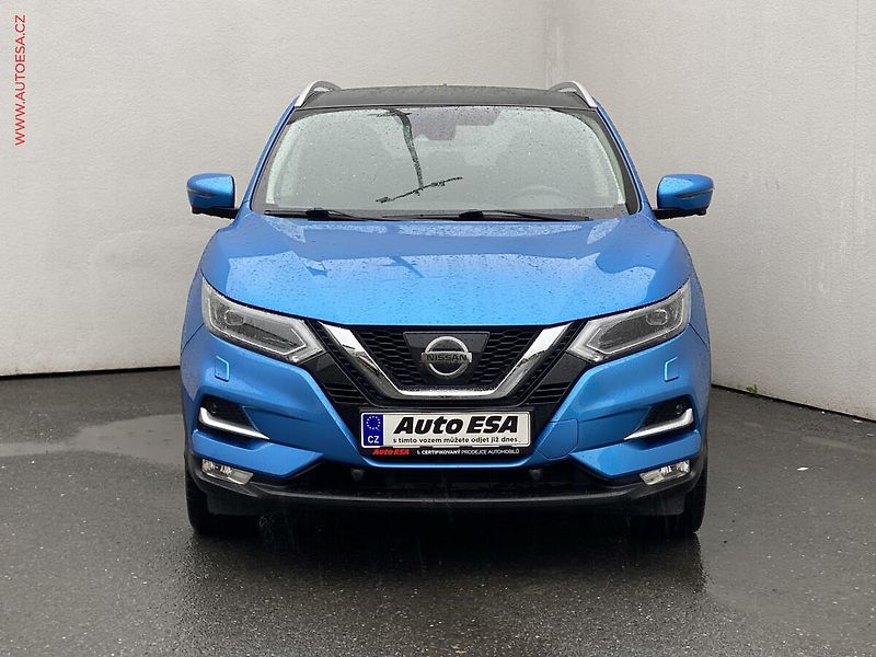 Nissan Qashqai (2017) 1.6 DiG-T, Tekna, LED, kůže - fotka 2 z 20