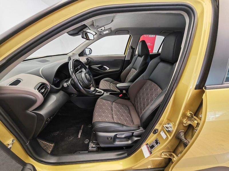 Toyota Yaris Cross 1.5 Hybrid - fotka 22 z 37