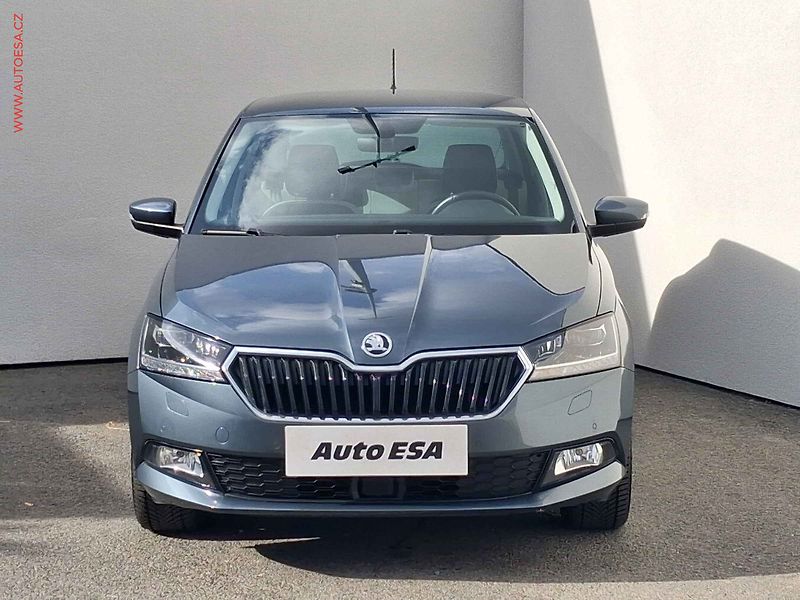Škoda Fabia (2019) 1.0 TSi, 1.maj,ČR, DSG, LED - fotka 2 z 18