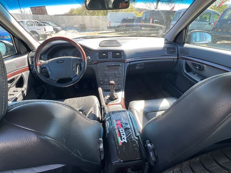 Volvo S80 2.5 TD 5V - fotka 5 z 16