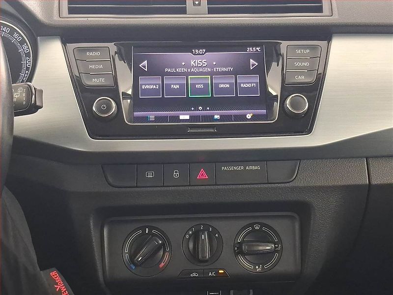 Škoda Fabia (2018) Ambition 1.0 TSI, Tempomat - fotka 12 z 19