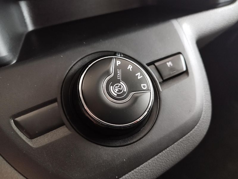 Citroën SpaceTourer (2017) 2,0HDI,130KW,AUTOMAT,9MÍST,TAŽ - fotka 24 z 35