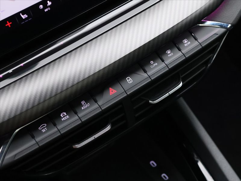Škoda Octavia 2,0 TSI 180kW DSG RS 1.Maj - fotka 29 z 40