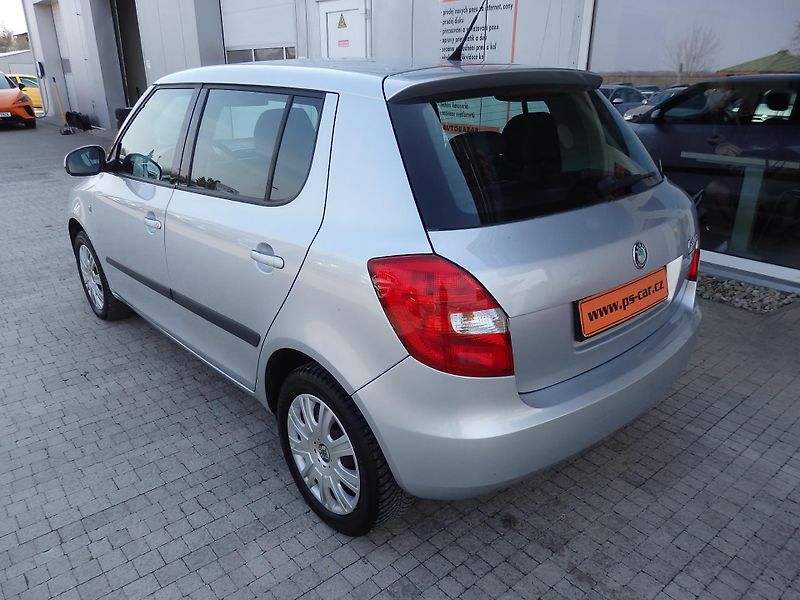 Škoda Fabia 1.4 16V KLIMA, 8x AIRBAG - fotka 5 z 13