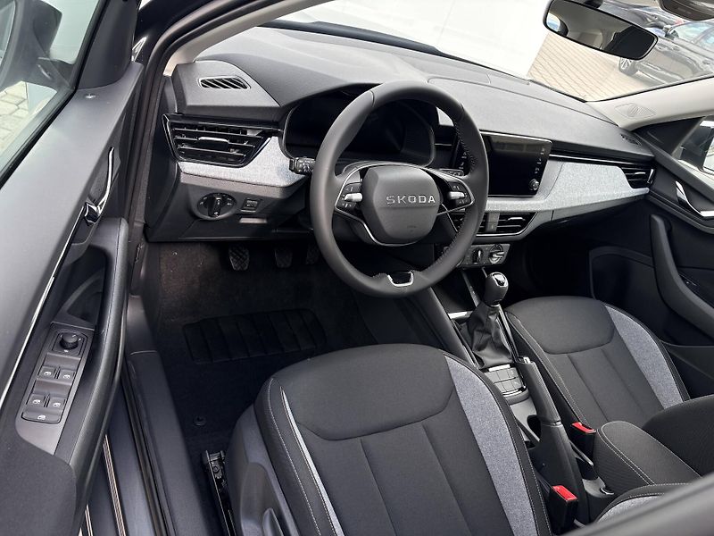 Škoda Kamiq (2026) Classic 6MP 1,0TSI - fotka 3 z 6
