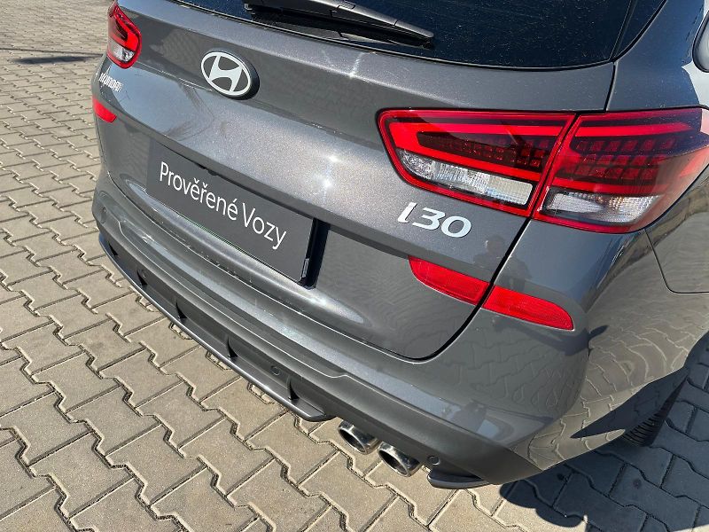 Hyundai i30 1.5 T-GDI MHEV DCT N-Line - fotka 27 z 27