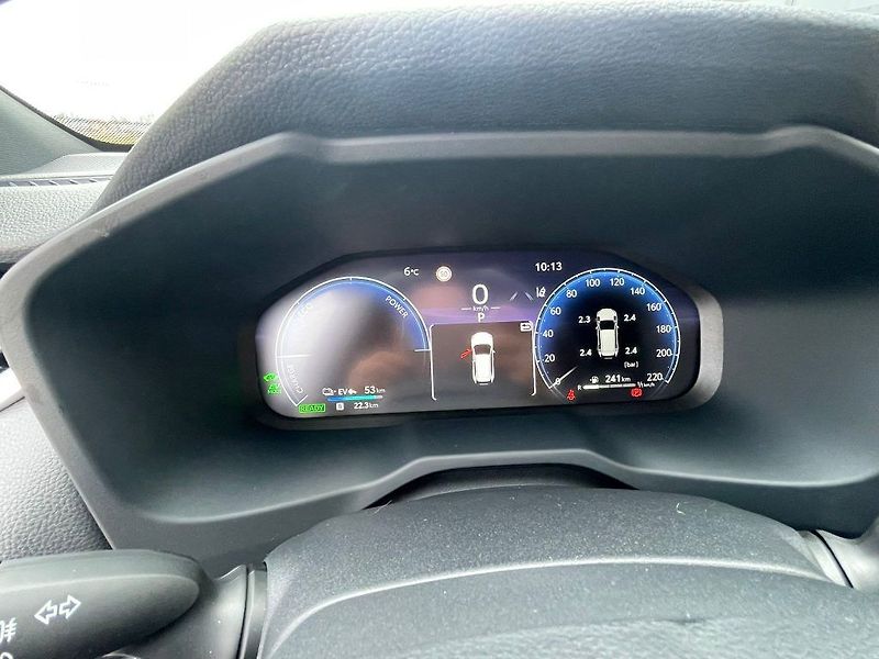 Toyota RAV4 2.5 Plug-In Hybrid Dynamic - fotka 17 z 29