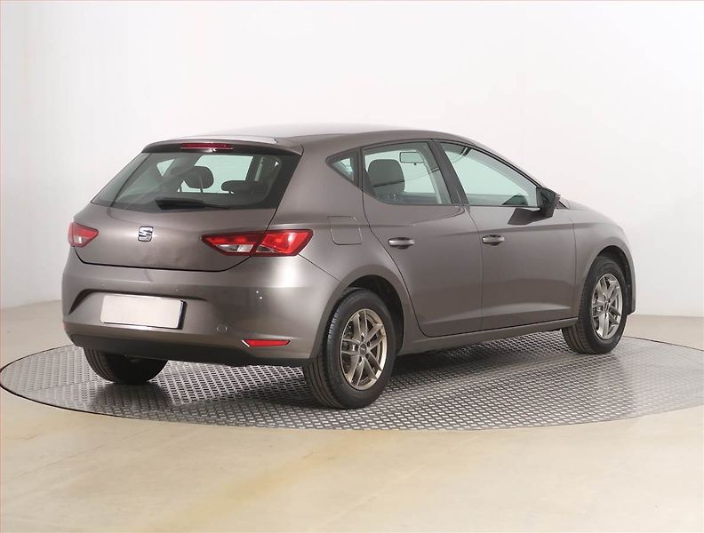 Seat Leon (2016) 1.2 TSI, Tempomat - fotka 5 z 16