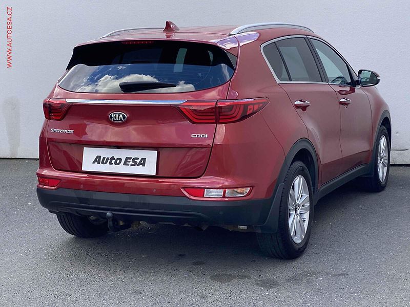 Kia Sportage (2017) 1.7 CRDi, 2.maj,ČR, Navi - fotka 4 z 16