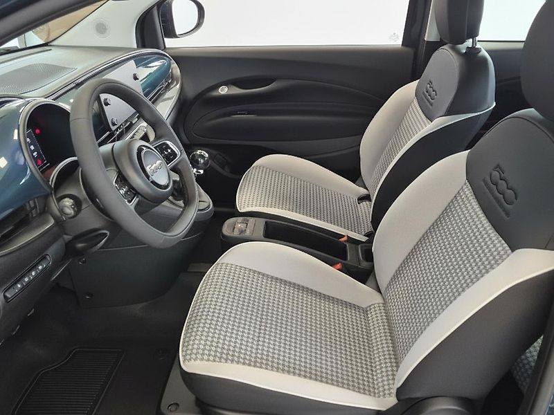 Fiat 500 (2026) Hybrid Torino 1,0 BSG 65k MT6 - fotka 7 z 8