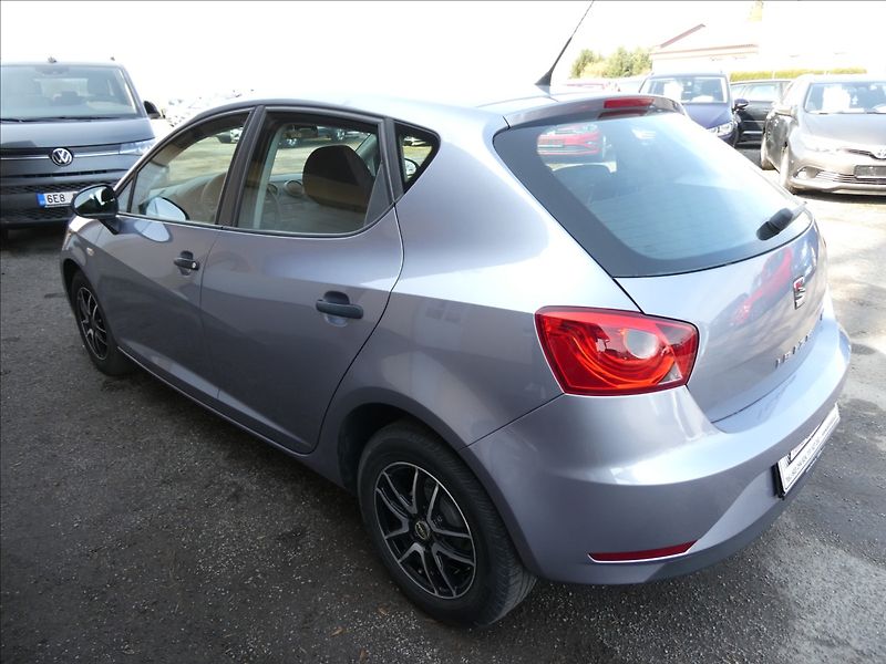 Seat Ibiza 1,0 MPi 55kW serviska - fotka 7 z 41