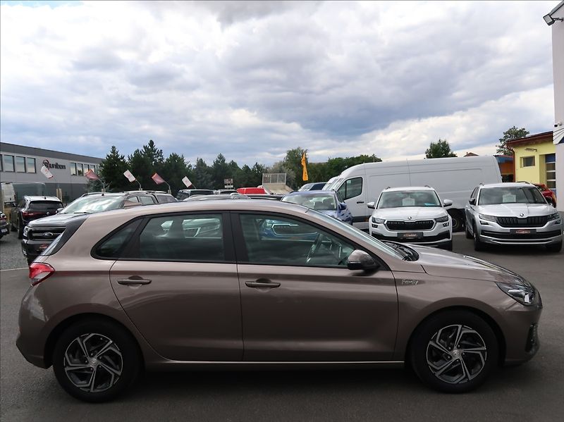 Hyundai i30 1,0 T-GDi,88kW,Comfort,NovéČR - fotka 5 z 28