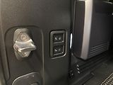 Land Rover Defender (2026) OCTA BLACK AWD AUT - náhled 81