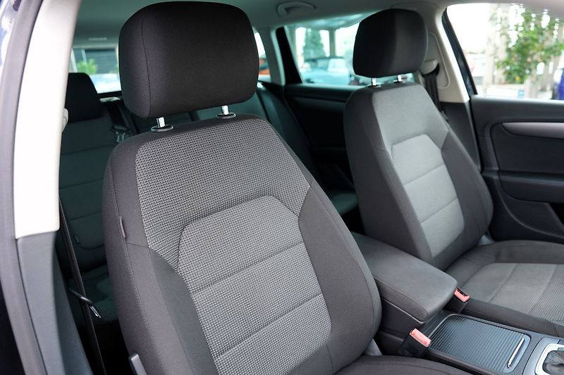 Volkswagen Passat 2.0 TDI DSG 140PS/Al.kola/xeno - fotka 27 z 37