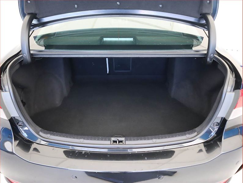 Toyota Avensis (2012) 2.2 D-4D, Automat, Xenony - fotka 14 z 21