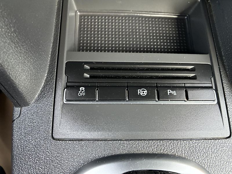 Volkswagen Touran 2.0TDi 103kW DSG NEZÁVISLÉ TOP - fotka 22 z 29
