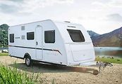 Karavan Weinsberg CaraCito 500 QDK je přizpůsobený až pro sedm lidí.