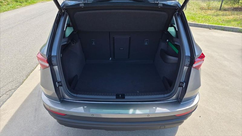 Škoda Karoq 2,0 TDI 110kW Style Exclusive - fotka 29 z 30