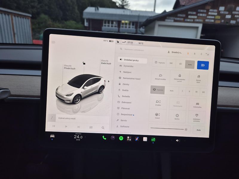 Tesla Model Y ZAMLUVENO ! TZ 92,4% - fotka 20 z 50
