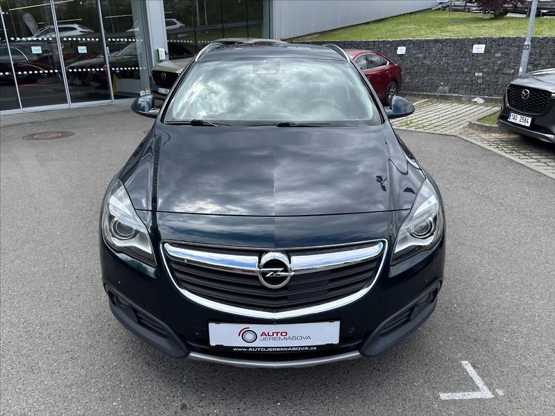 Opel Insignia 2,0 CDTi 125kW 4x4 NAVI KAMERA - fotka 8 z 44