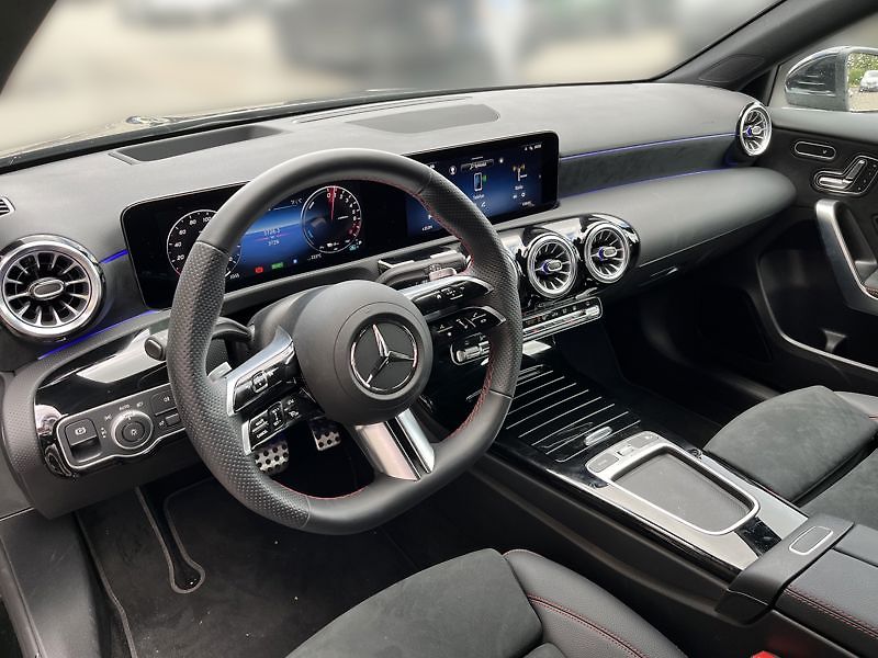 Mercedes-Benz Třídy A A-Třída 250e EQ AMG Style - fotka 10 z 21