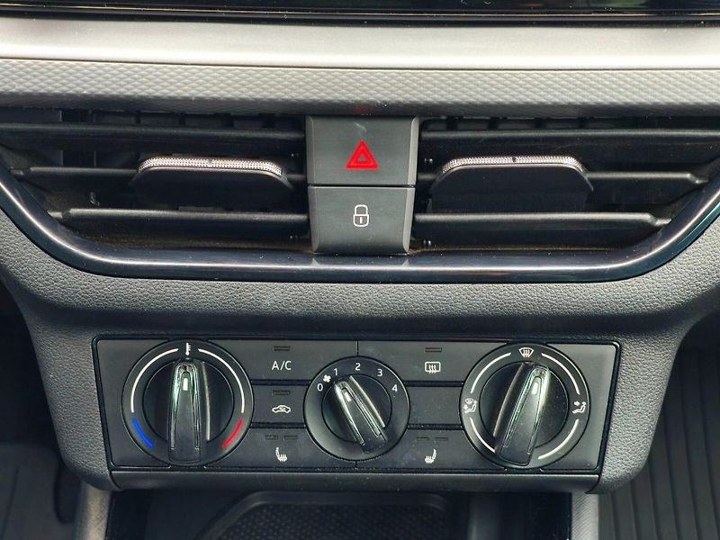 Škoda Scala (2019) 1.6 TDI 85kW, ČR - fotka 12 z 21