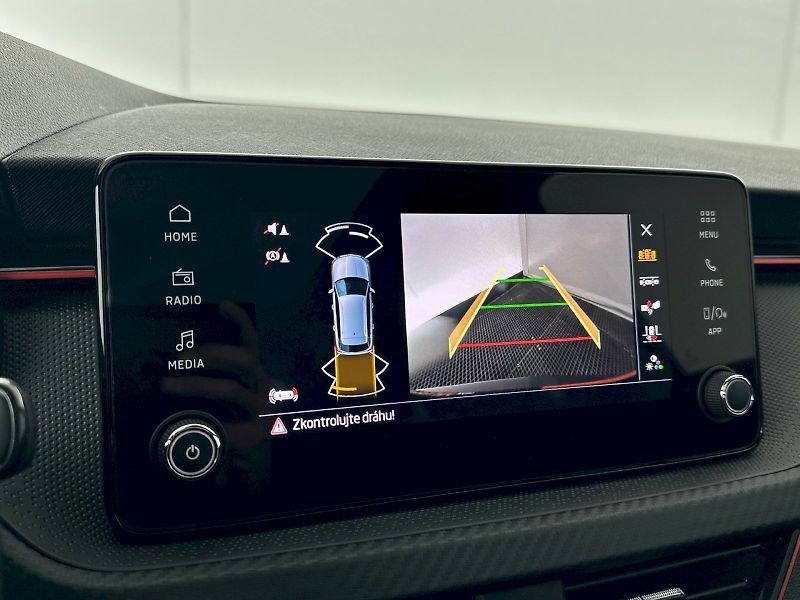 Škoda Kamiq (2025) DSG 1.0TSI 85kW Monte Carlo - fotka 11 z 32