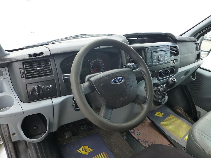 Ford Transit (2013) 2,2TDCI-92KW*KŮŽE*VALNÍK*6MÍST - fotka 13 z 25