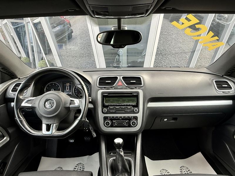 Volkswagen Scirocco 1,4 TSI 90kW  - fotka 22 z 36