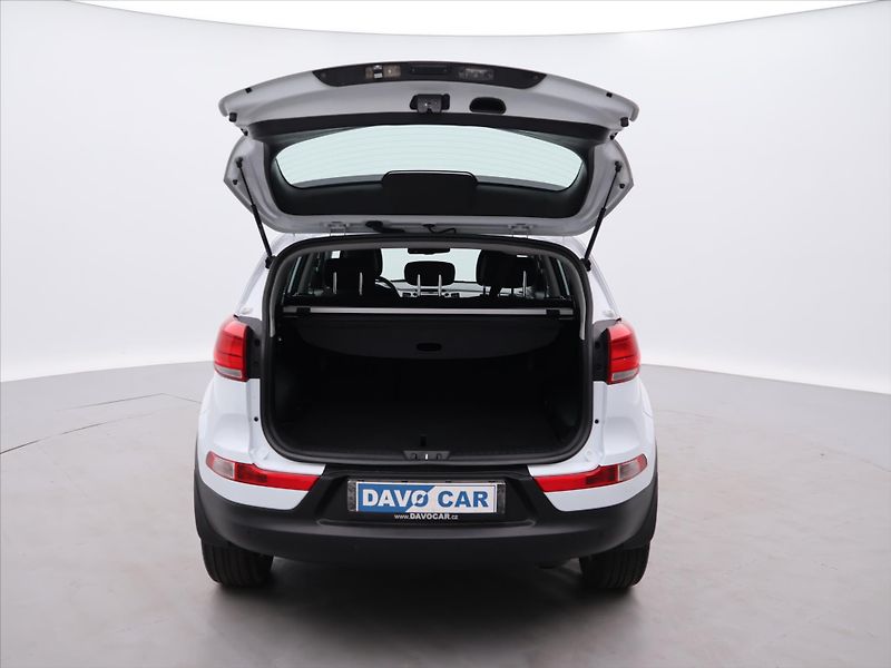 Kia Sportage 1,7 CRDi 85kW Fifa WorldCup CZ - fotka 9 z 30
