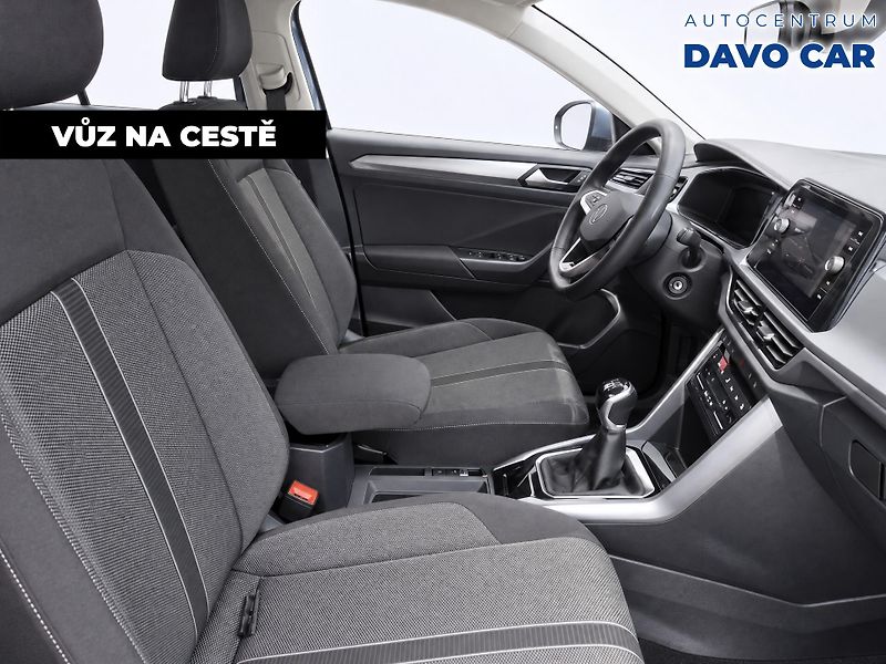 Volkswagen T-Roc 1,0 TSI 81kW Virtual DPH - fotka 2 z 10