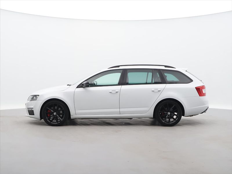 Škoda Octavia 2,0 TDI RS 135kW DSG Challenge - fotka 4 z 32