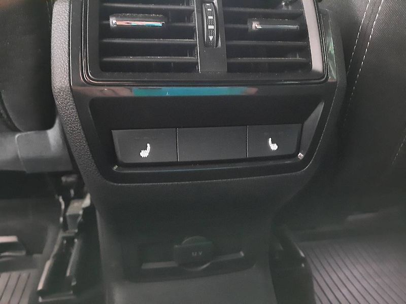 Škoda Karoq (2021) Sportline 2.0 TDI (110kW/150k) - fotka 22 z 26
