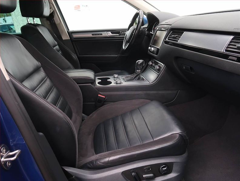 Volkswagen Touareg (2015) R-Line 3.0 TDI, R-Line,Kůže - fotka 9 z 29