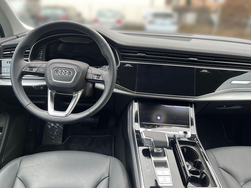 Audi Q7 TDI q 210kW S-Line Vzduch LED - fotka 7 z 12