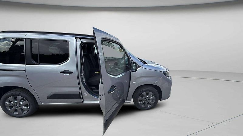 Opel Combo (2026) L1H1 Editon Plus 1.2 TURBO (81 - fotka 13 z 24