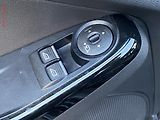 Ford Fiesta (2017) 1.5 TDCi, Titanium, navi - náhled 11