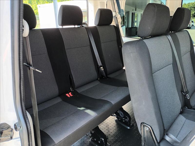 Volkswagen Transporter 2,0 TDI,ČR,8MÍST,TAŽNÉ,SERVIS, - fotka 19 z 45