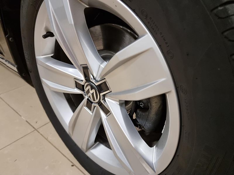 Volkswagen Passat Variant (2020) 2,0Tdi DSG 140kW Elegance ČR  - fotka 19 z 36