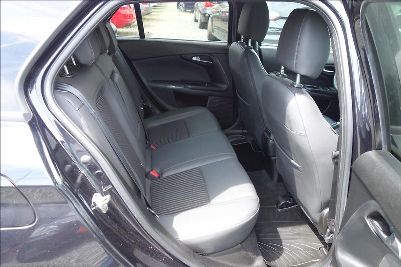 Fiat Tipo 1,4 T-JET 88KW, ČR, SERVIS.KN. - fotka 15 z 38