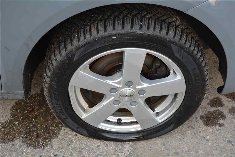 Volkswagen Caddy (2012) 2,0 TDI 4-MOTION MAXI - fotka 13 z 22