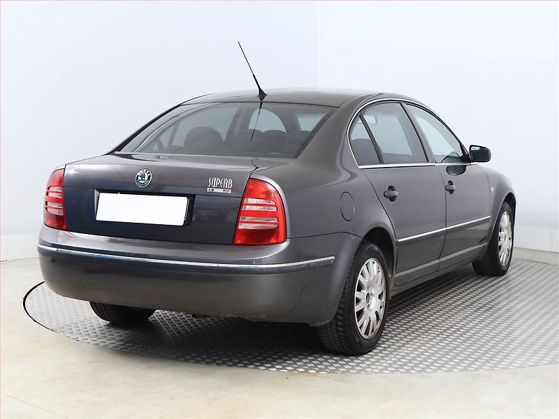 Škoda Superb (2005) 1.9 TDI, Serv.kniha - fotka 5 z 13
